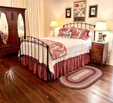 Winifred Parker Bain Bedroom, Milton Parker Home, Luxury B&amp;B in Bryan, TX