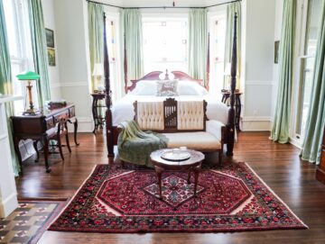 Home, Milton Parker Home, Luxury B&amp;B in Bryan, TX