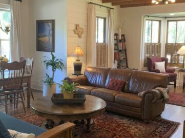Home, Milton Parker Home, Luxury B&amp;B in Bryan, TX