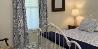 The Cottage on West 27th Street, Milton Parker Home, Luxury B&amp;B in Bryan, TX
